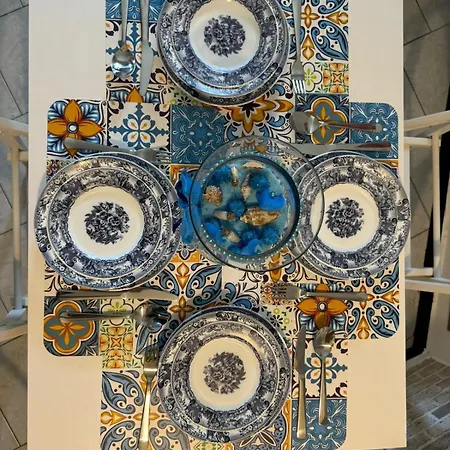 Casa Gughi * راباللو